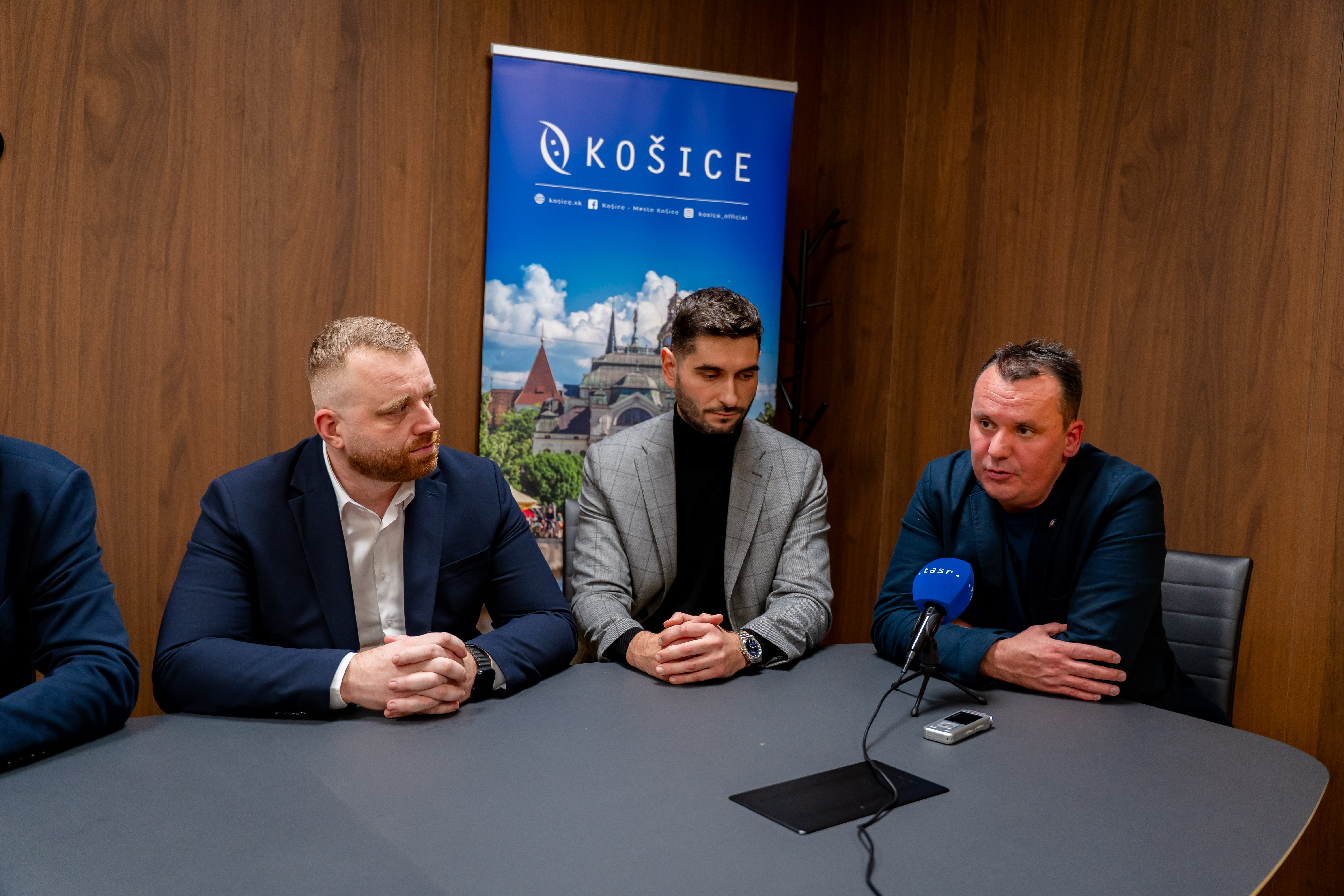 Slavnostne otvorenie Majstrovstiev Slovenskej republiky v plavani-70